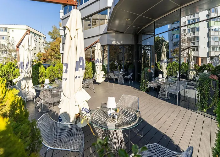 Crystal Palace Hotel