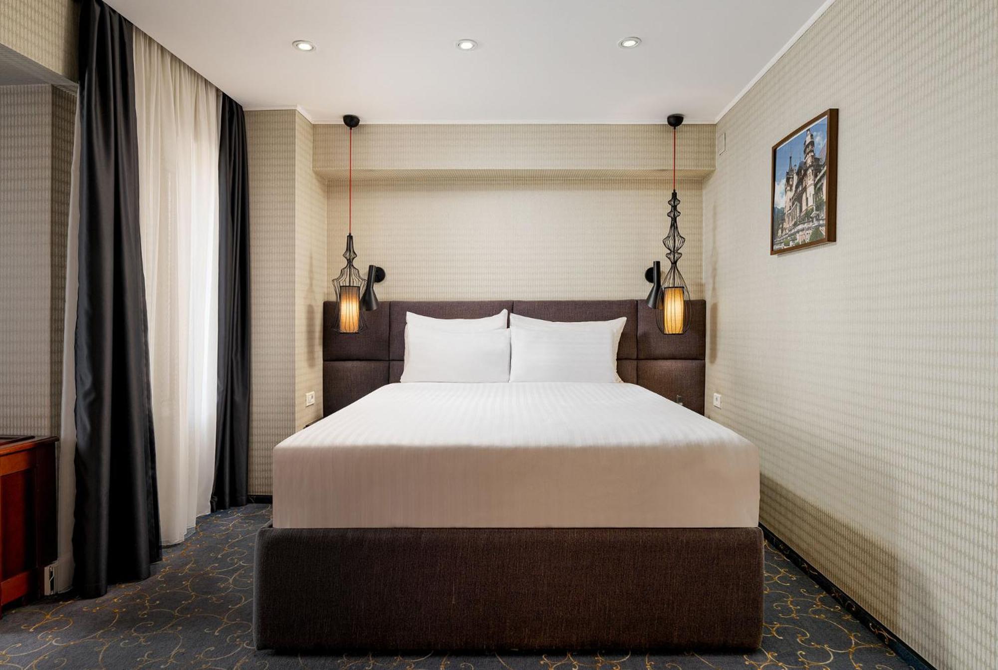 Crystal Palace 4* Bukarest
