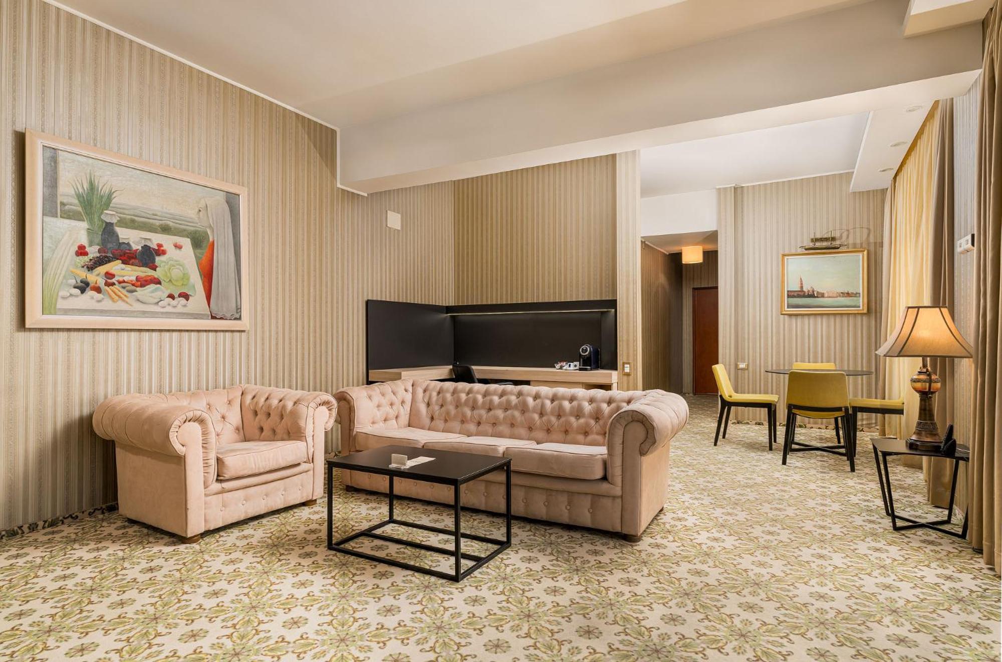 Crystal Palace Hotel Bucharest