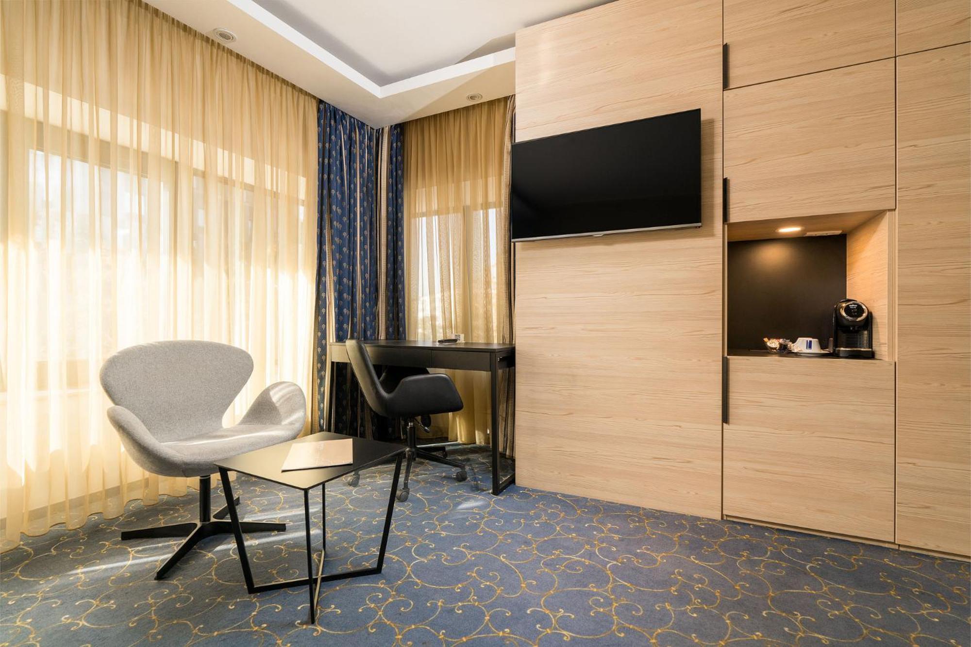 Hotel Crystal Palace Bukarest