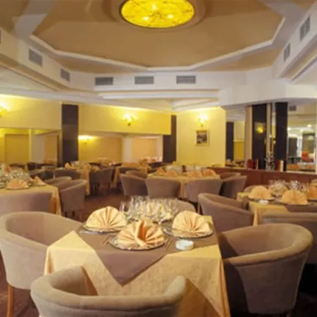 Crystal Palace Hotel 